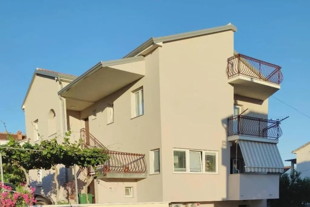Apartment Oliva Novigrad